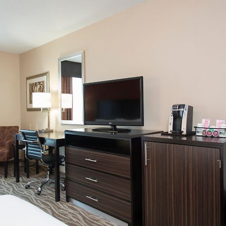 Holiday Inn Express Hotel & Suites Grand Rapids-North By Ihg Уолкер Экстерьер фото