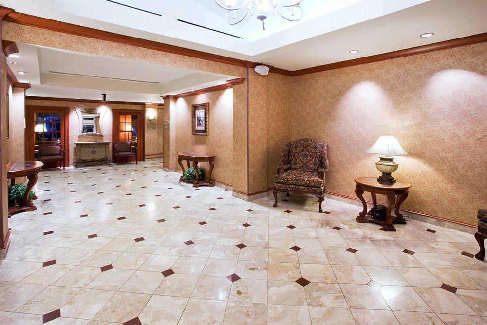 Holiday Inn Express Hotel & Suites Grand Rapids-North By Ihg Уолкер Интерьер фото