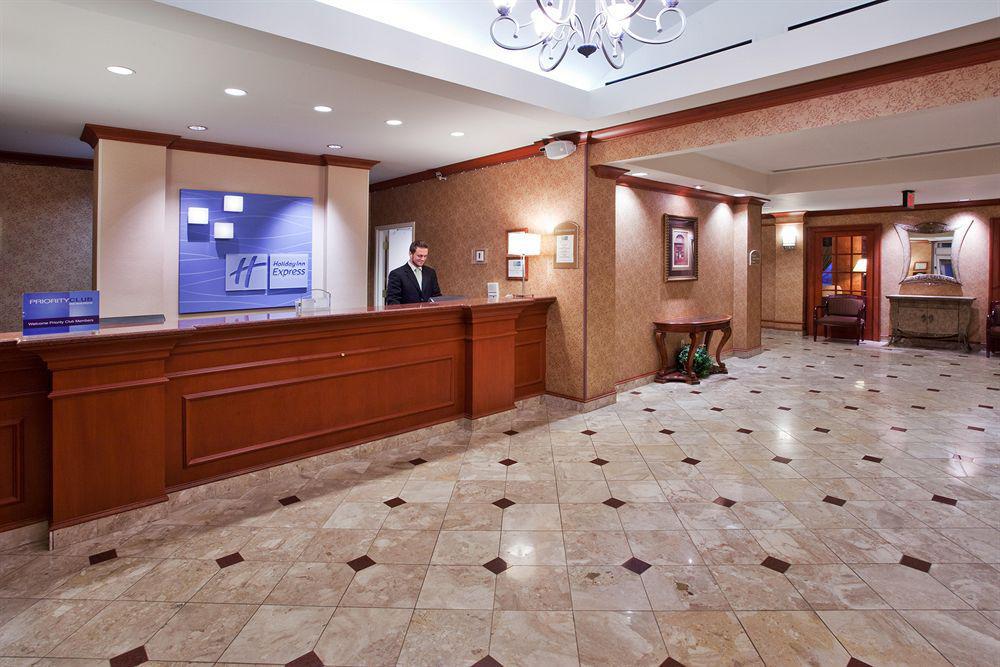 Holiday Inn Express Hotel & Suites Grand Rapids-North By Ihg Уолкер Интерьер фото