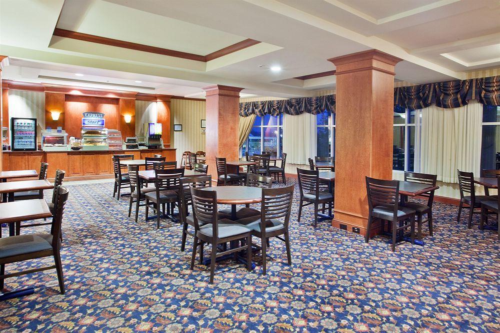 Holiday Inn Express Hotel & Suites Grand Rapids-North By Ihg Уолкер Ресторан фото