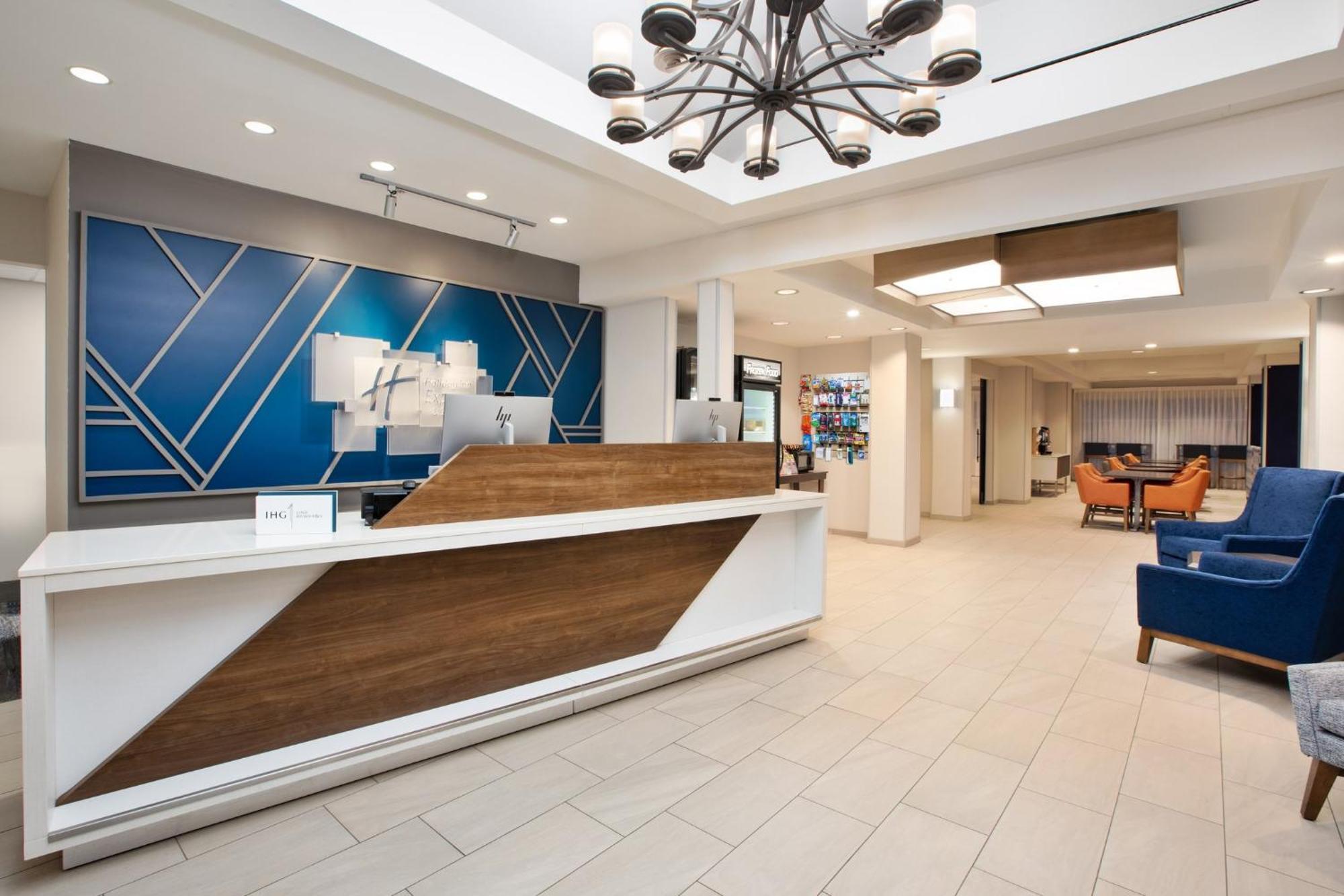 Holiday Inn Express Hotel & Suites Grand Rapids-North By Ihg Уолкер Экстерьер фото