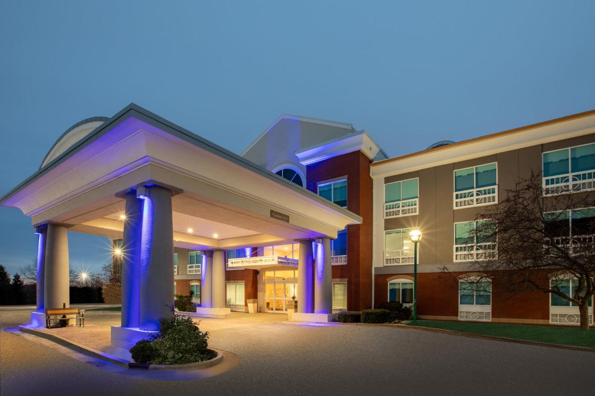 Holiday Inn Express Hotel & Suites Grand Rapids-North By Ihg Уолкер Экстерьер фото
