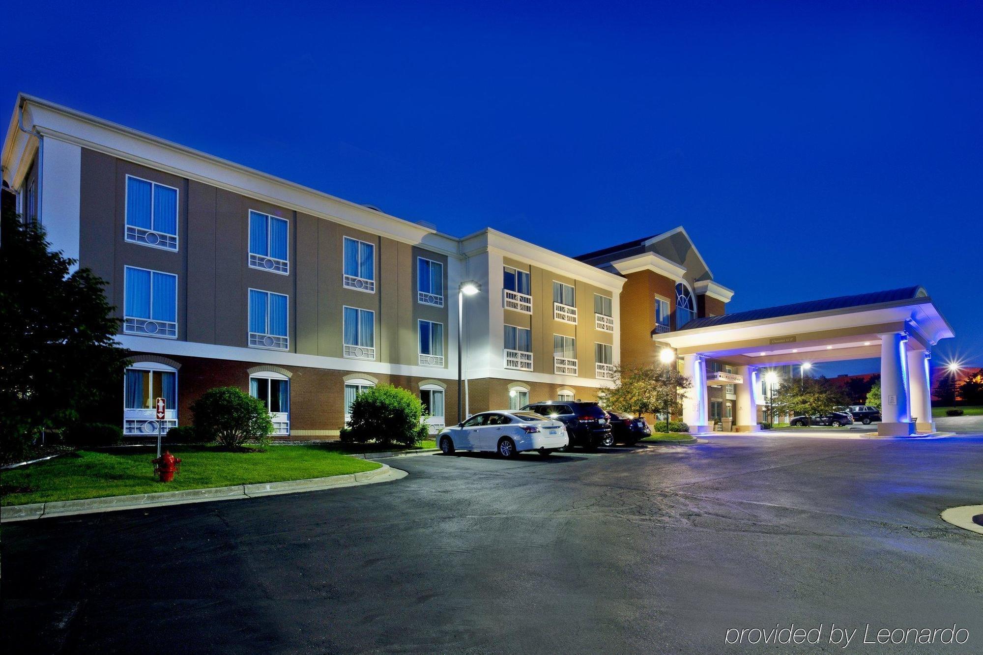 Holiday Inn Express Hotel & Suites Grand Rapids-North By Ihg Уолкер Экстерьер фото