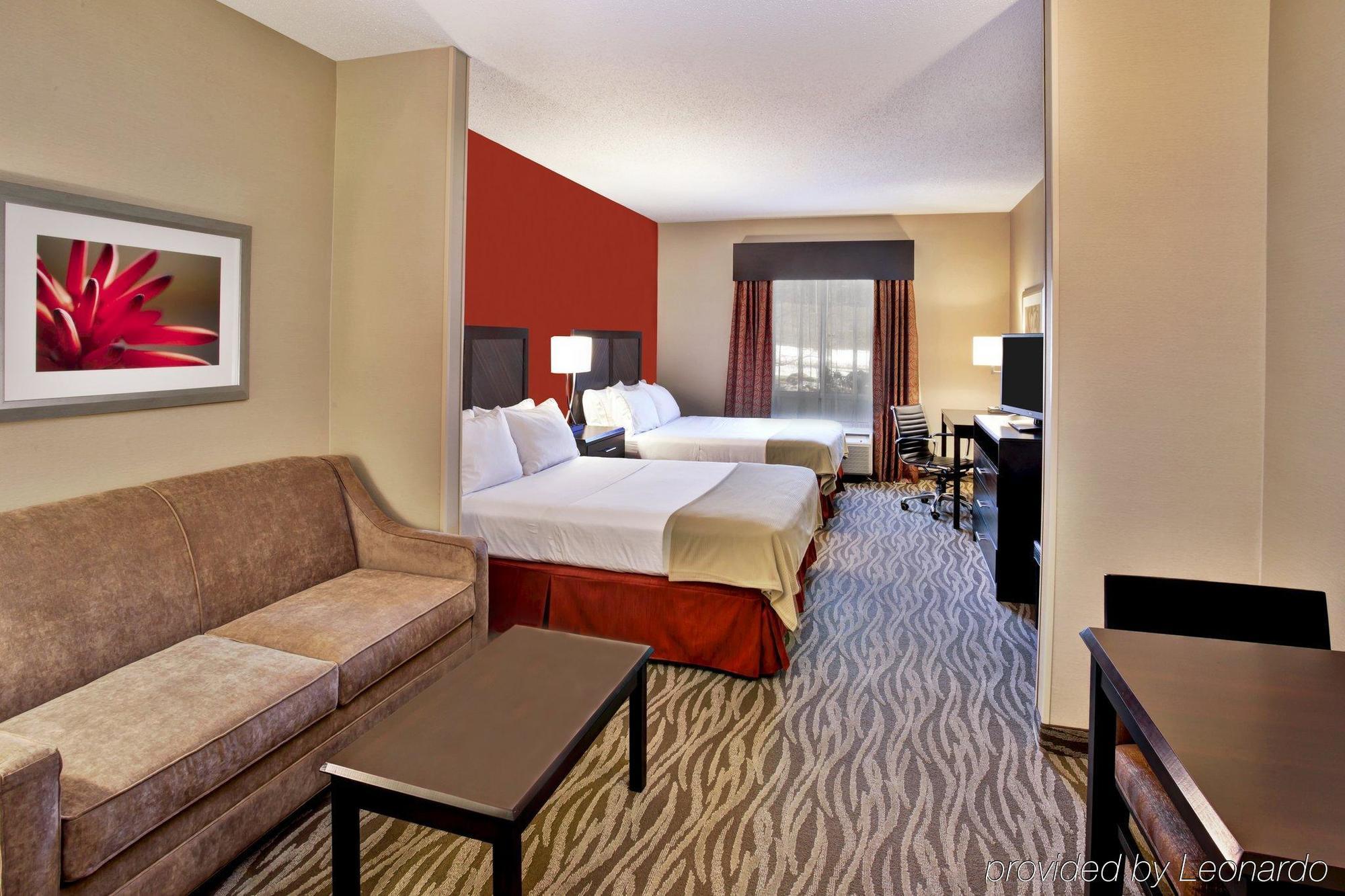 Holiday Inn Express Hotel & Suites Grand Rapids-North By Ihg Уолкер Экстерьер фото