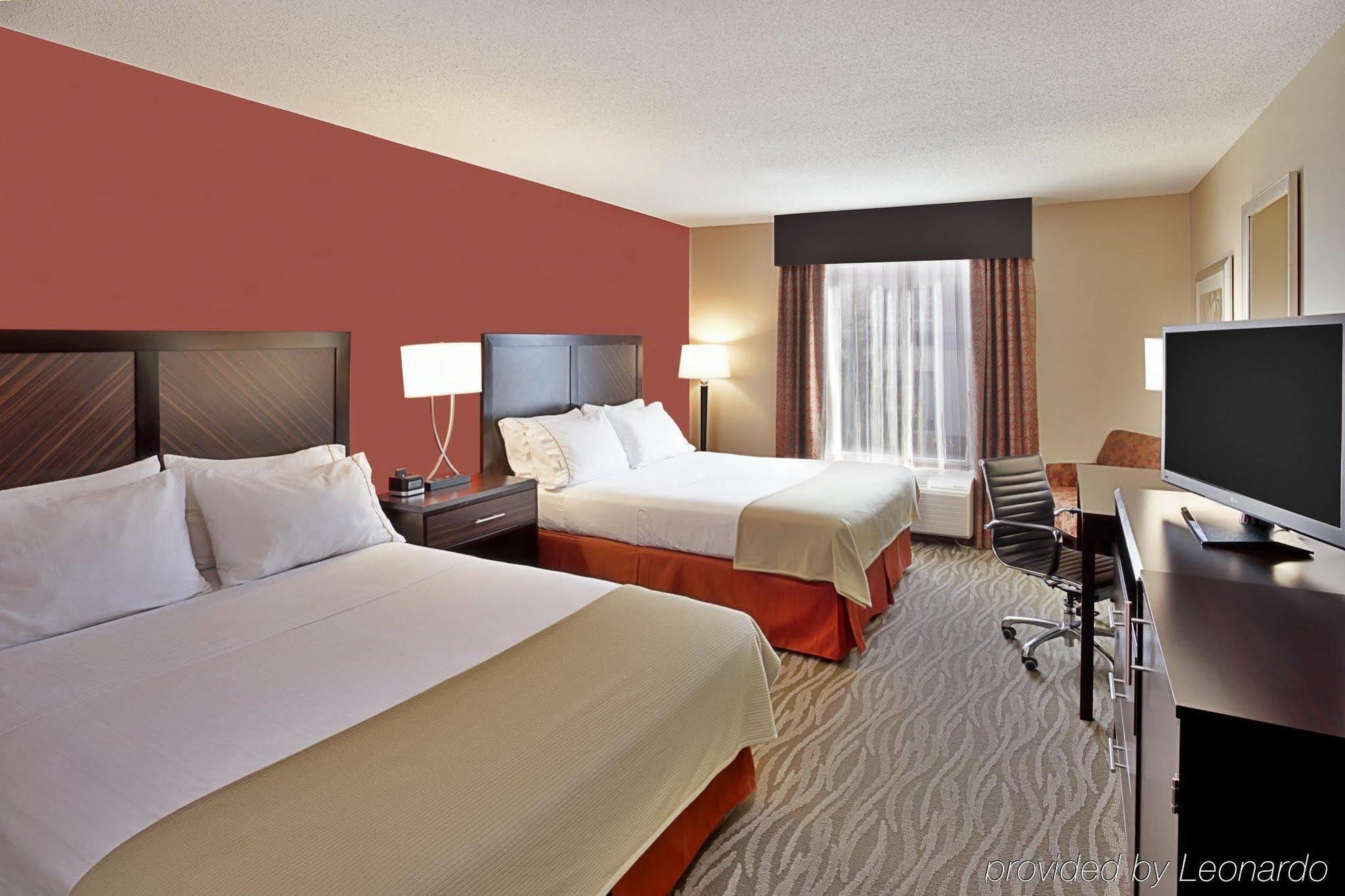 Holiday Inn Express Hotel & Suites Grand Rapids-North By Ihg Уолкер Экстерьер фото